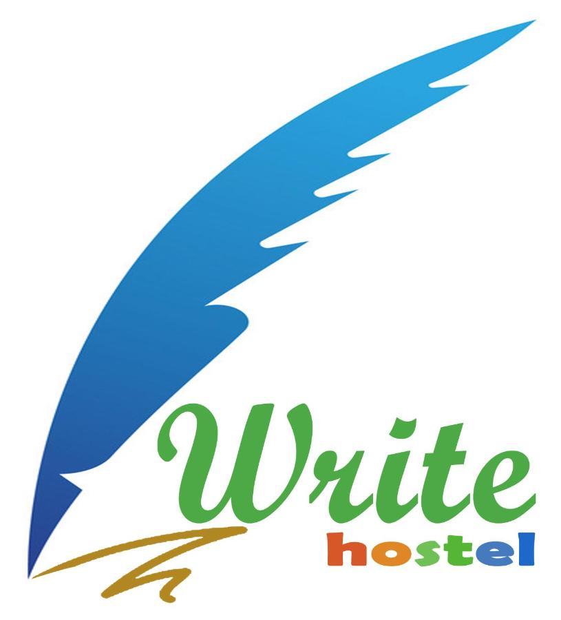 Write Hostel Batununggul Exterior foto